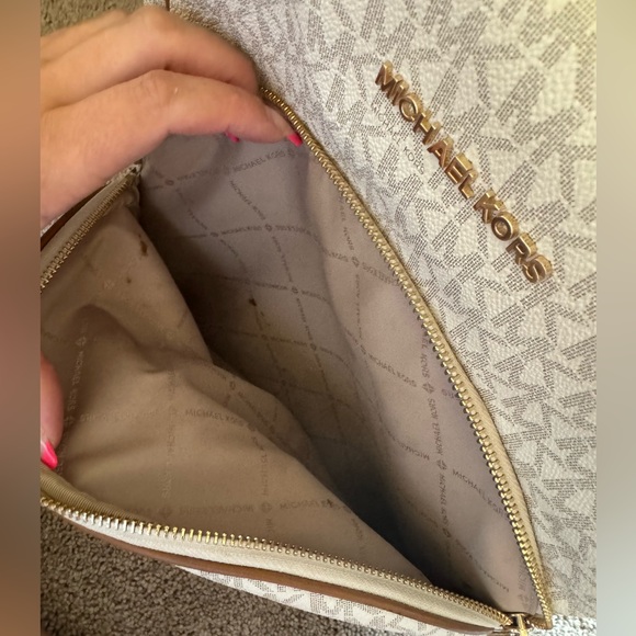 Michael Kors Backpack - Picture 2 of 6